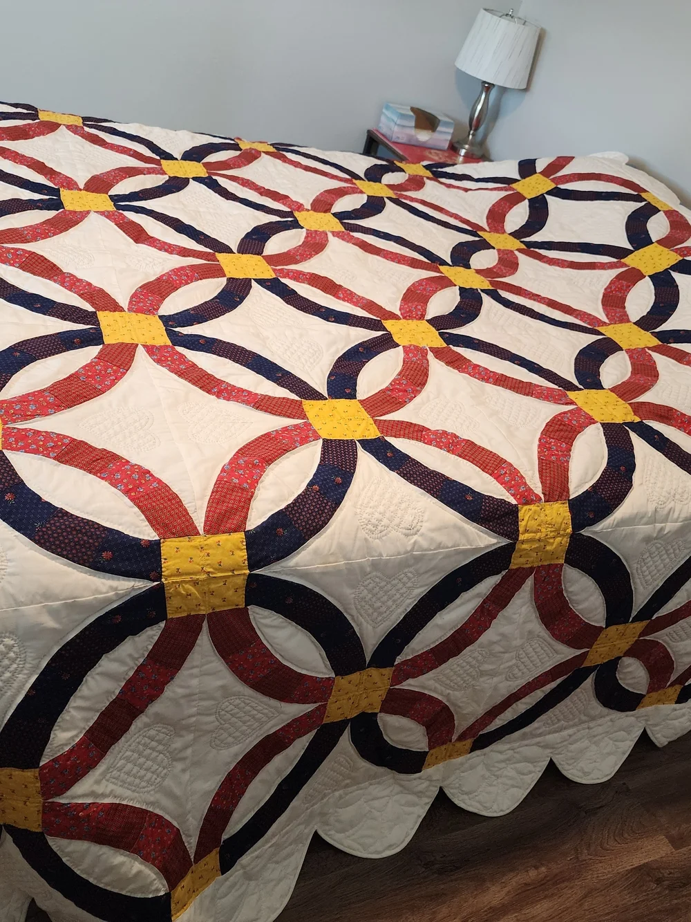 Classic Double Wedding Ring Quilt - White with Red, Navy & Yellow